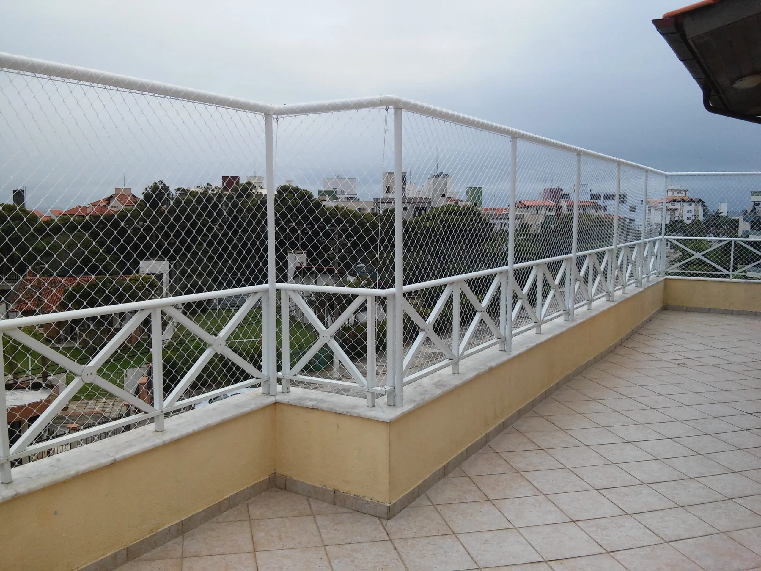 Estrutura de alumínio para rede de proteção